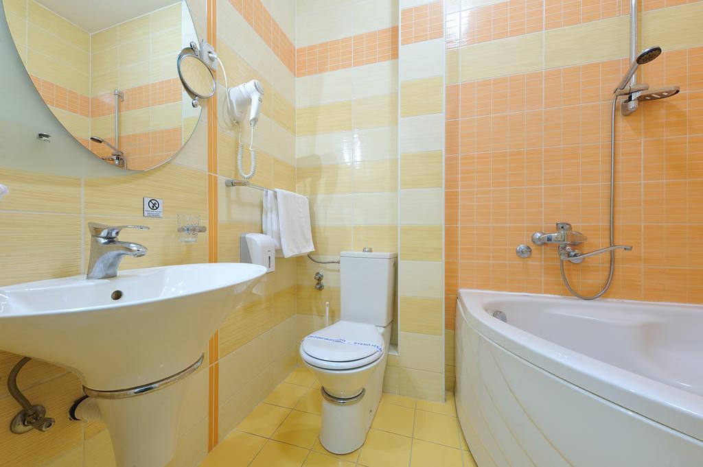 Hotel Dragovic 斯梅代雷沃 外观 照片