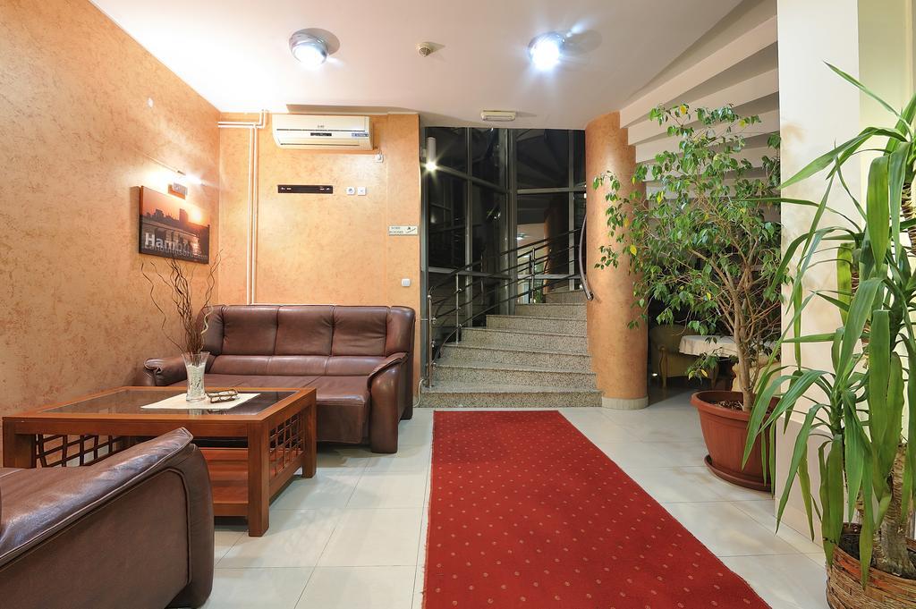 Hotel Dragovic 斯梅代雷沃 外观 照片