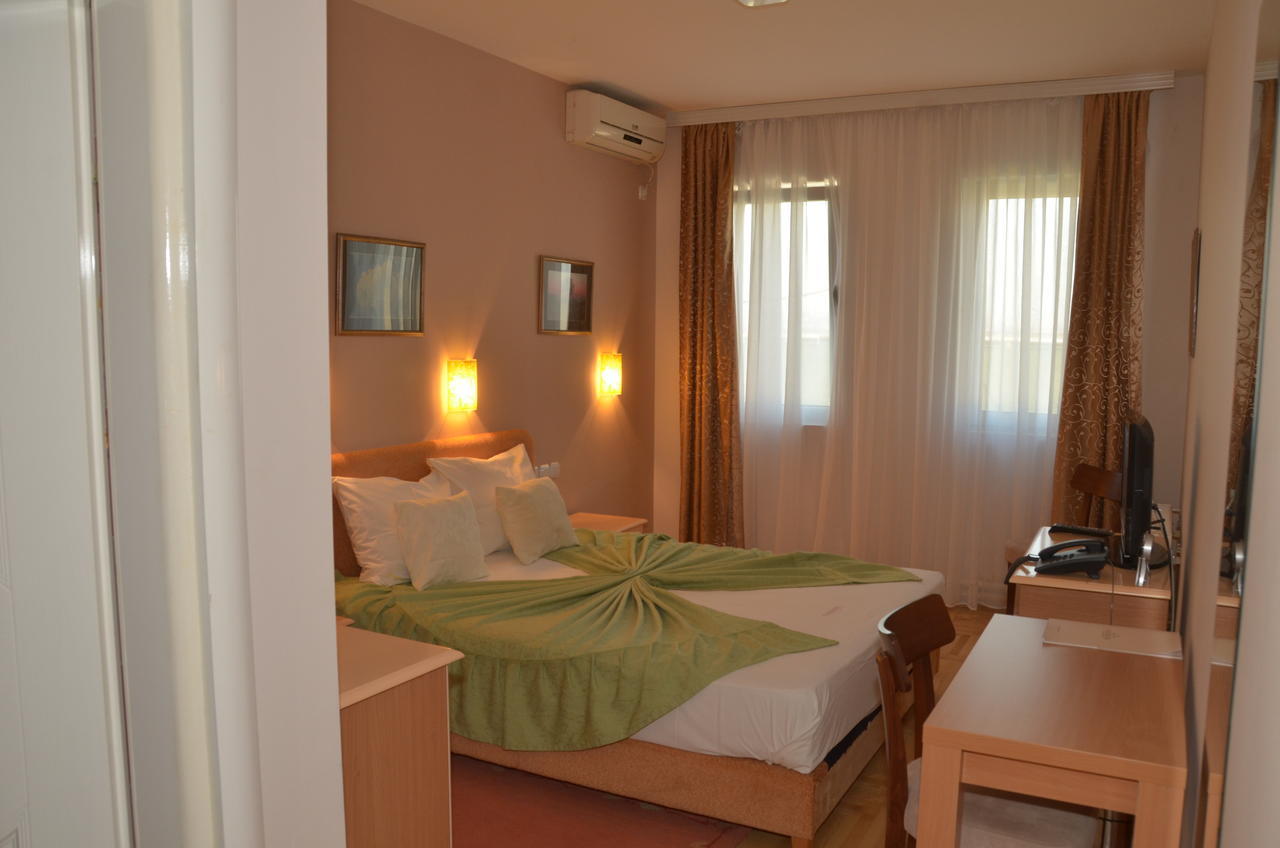 Hotel Dragovic 斯梅代雷沃 客房 照片